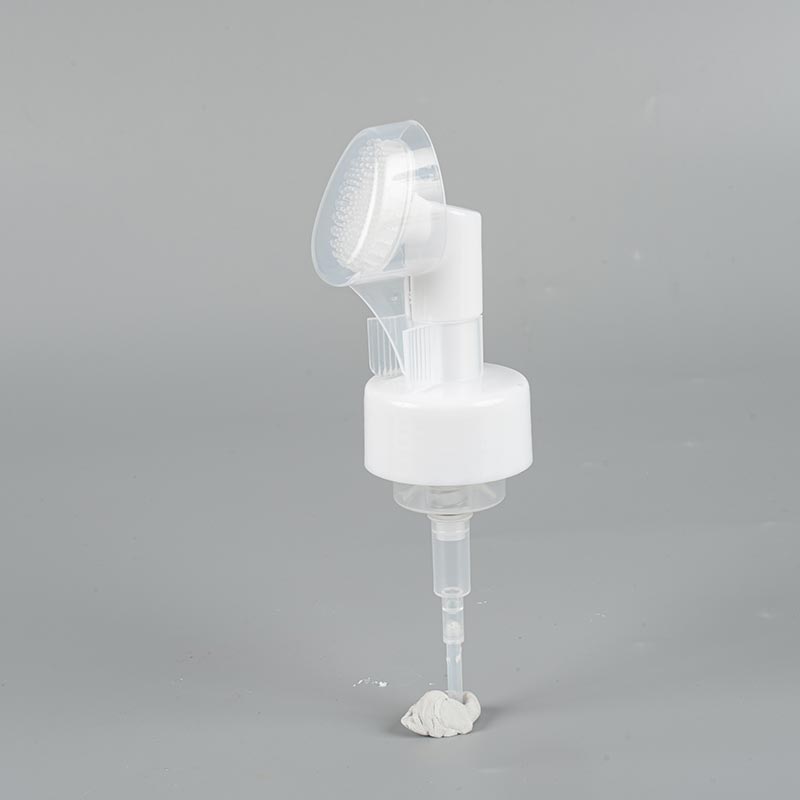 Foam Pump With Brush